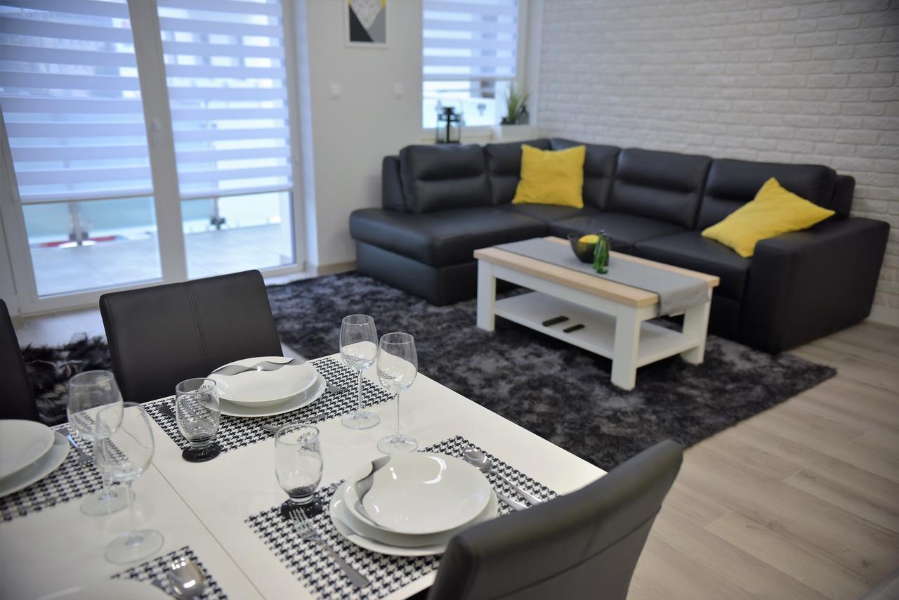Apartamenty Platan Opieszyn 2 Wrzesnia Ngoại thất bức ảnh