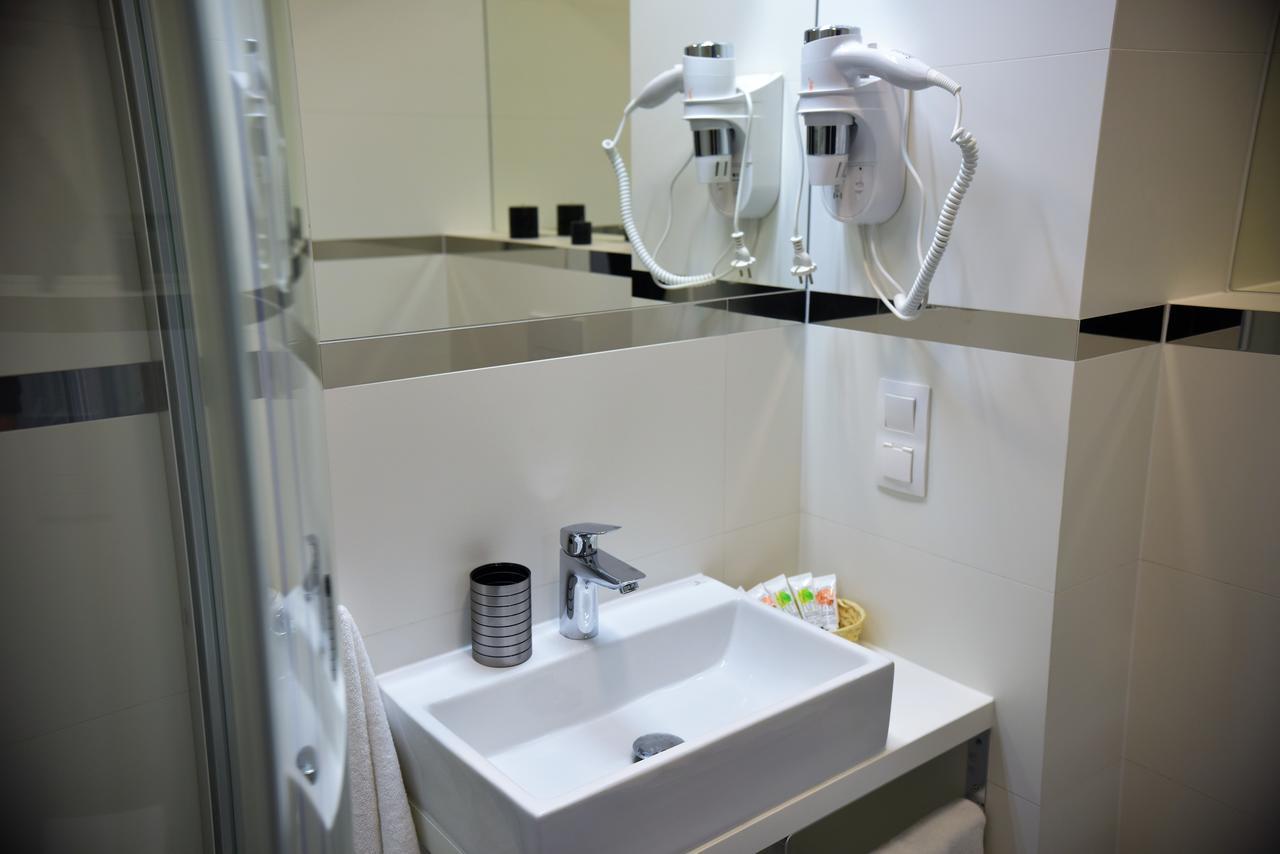 Apartamenty Platan Opieszyn 2 Wrzesnia Ngoại thất bức ảnh